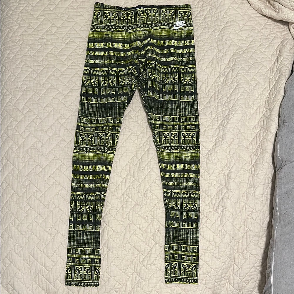 Nike Yellow and Black Leggings with Geometric Pattern